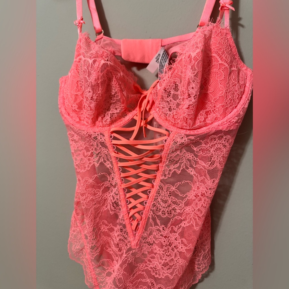Victoria’s Secret Lace Lingerie Bodysuit Hot Bright Pink NEW NWT size L Large